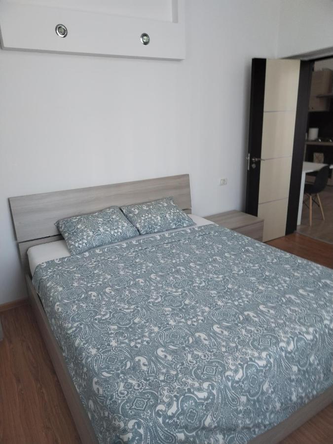 Апартаменти Apartament Nimfea Орадя Екстер'єр фото